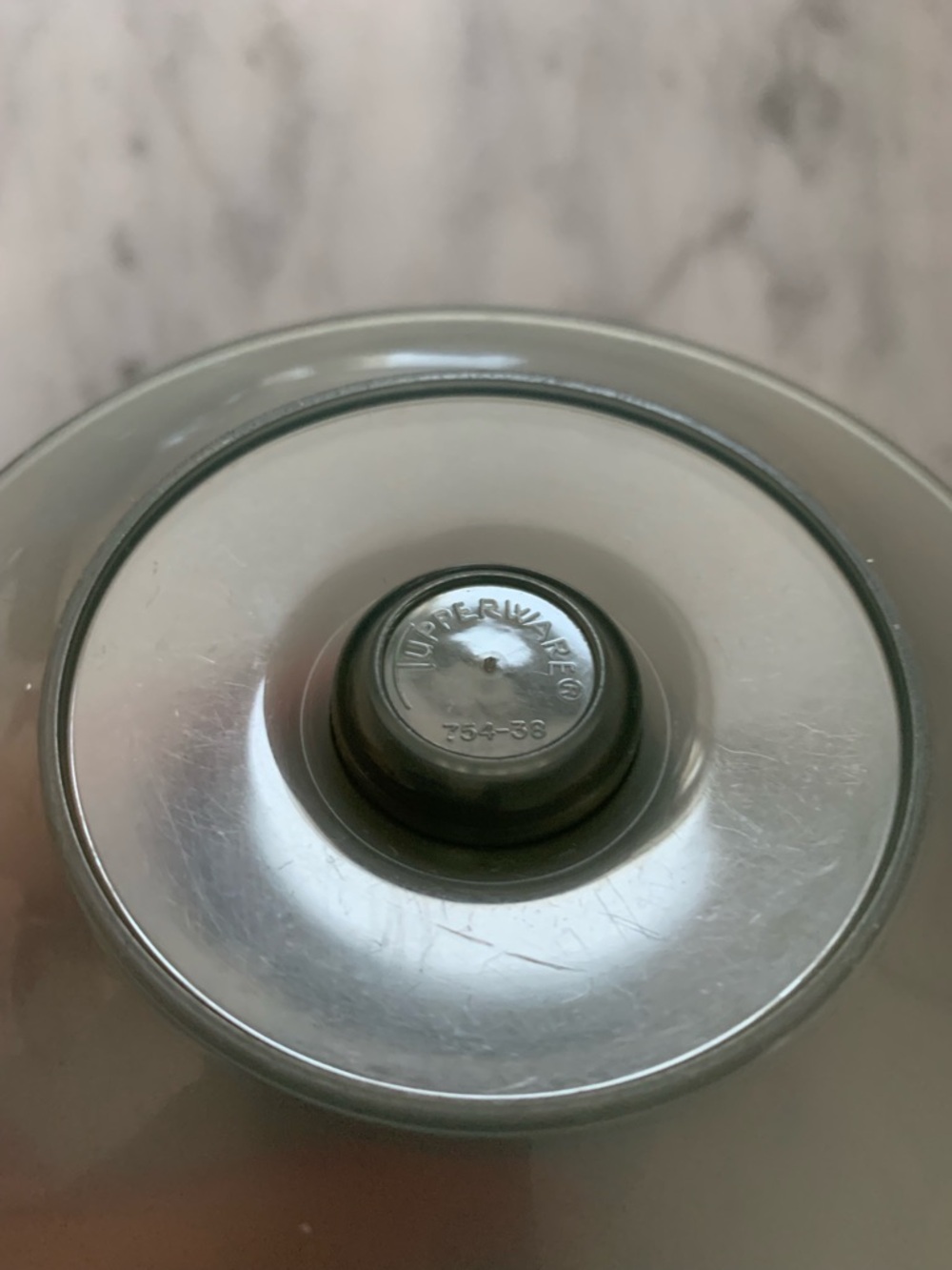 Set of 6 Tupperware Smoky Gray Dessert Goblets with Clear/White Lids - Picture 6 of 9